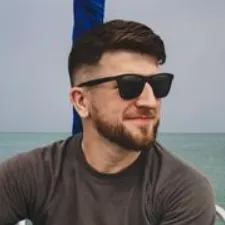 Uladzimir Makhnach