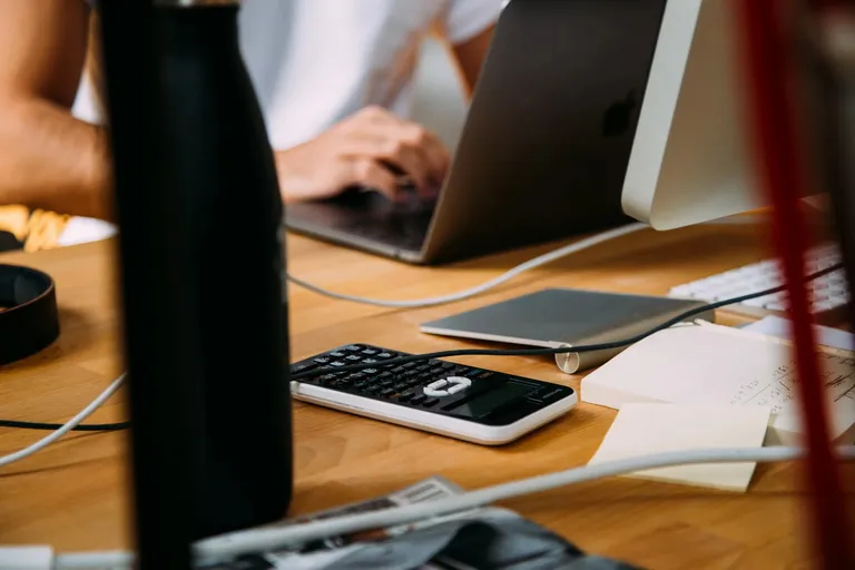 How a financial services firm boosted qualified leads by 216%